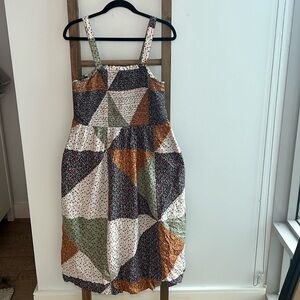 Summer dress in quilted floral pattern and smocked top